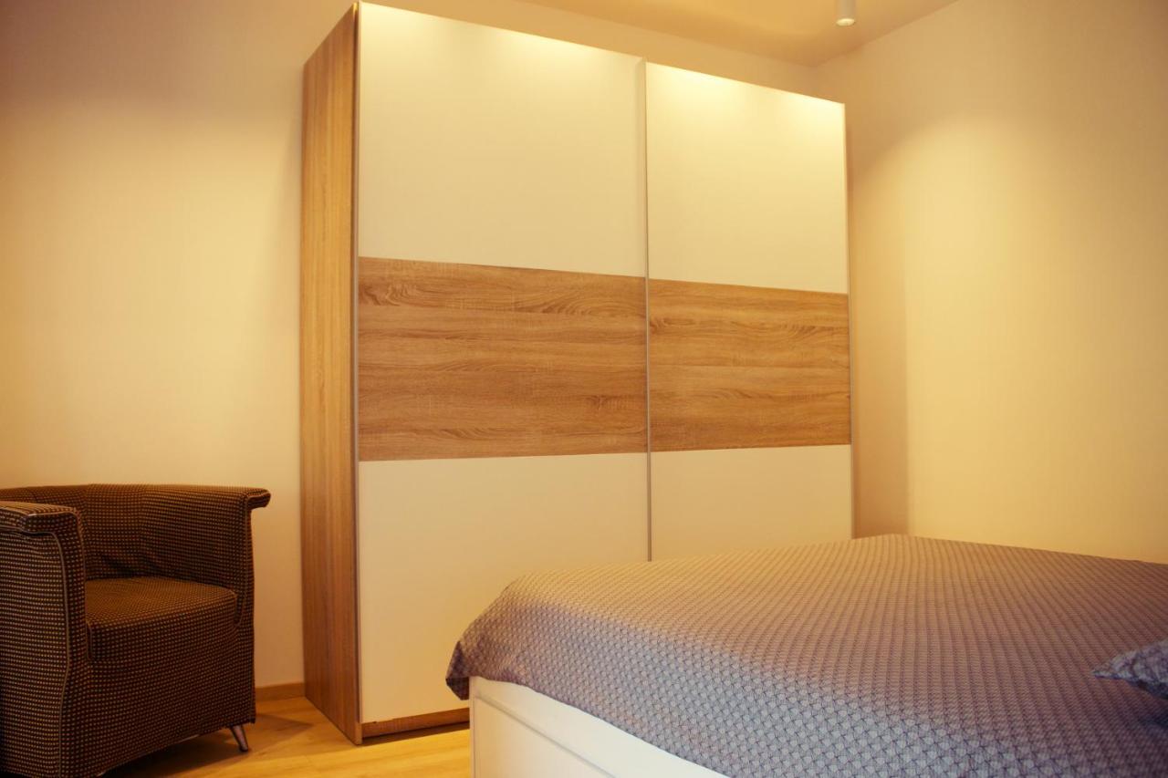 Ferienwohnung Leno Umag Exterior foto