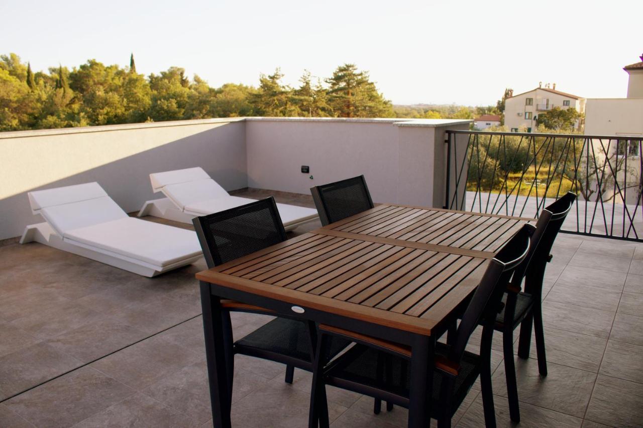 Ferienwohnung Leno Umag Exterior foto